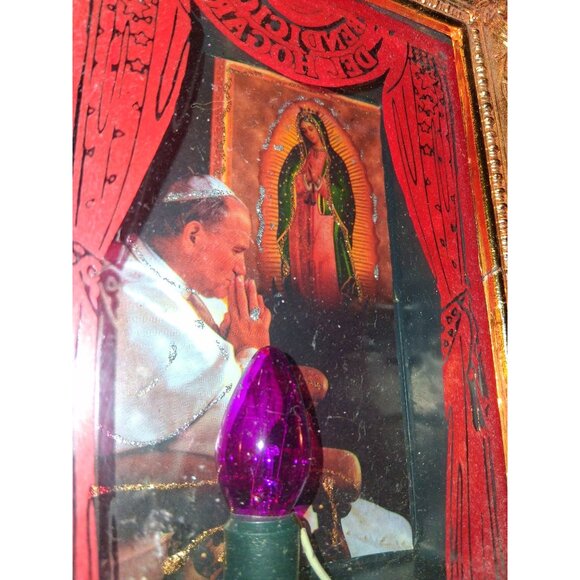 Vintage Pope John Paul II & Our Lady Of Guadalupe Lighted Wall Picture Frame - Picture 9 of 11